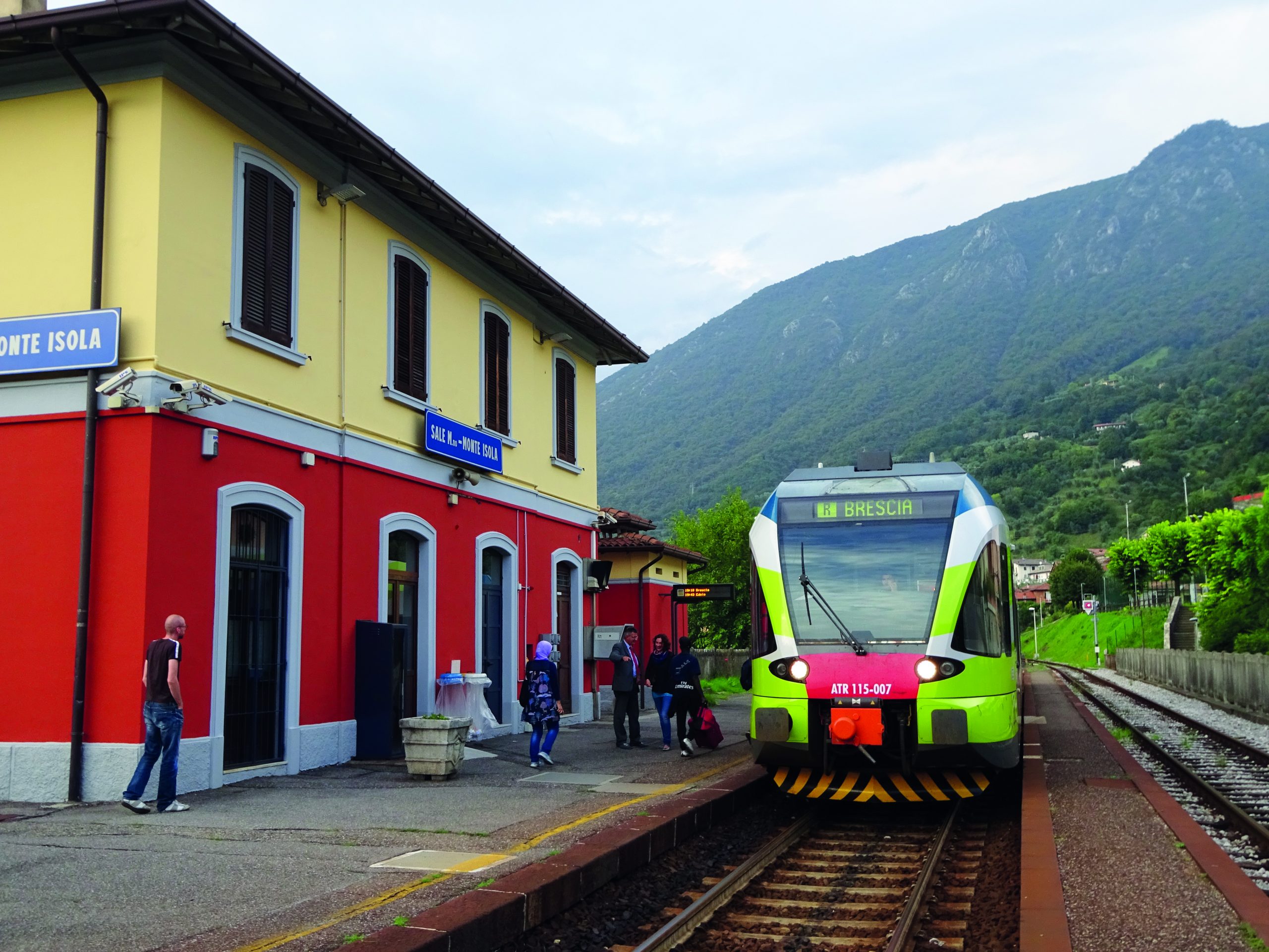 Stazione Sale-Marasino-Isola TAF