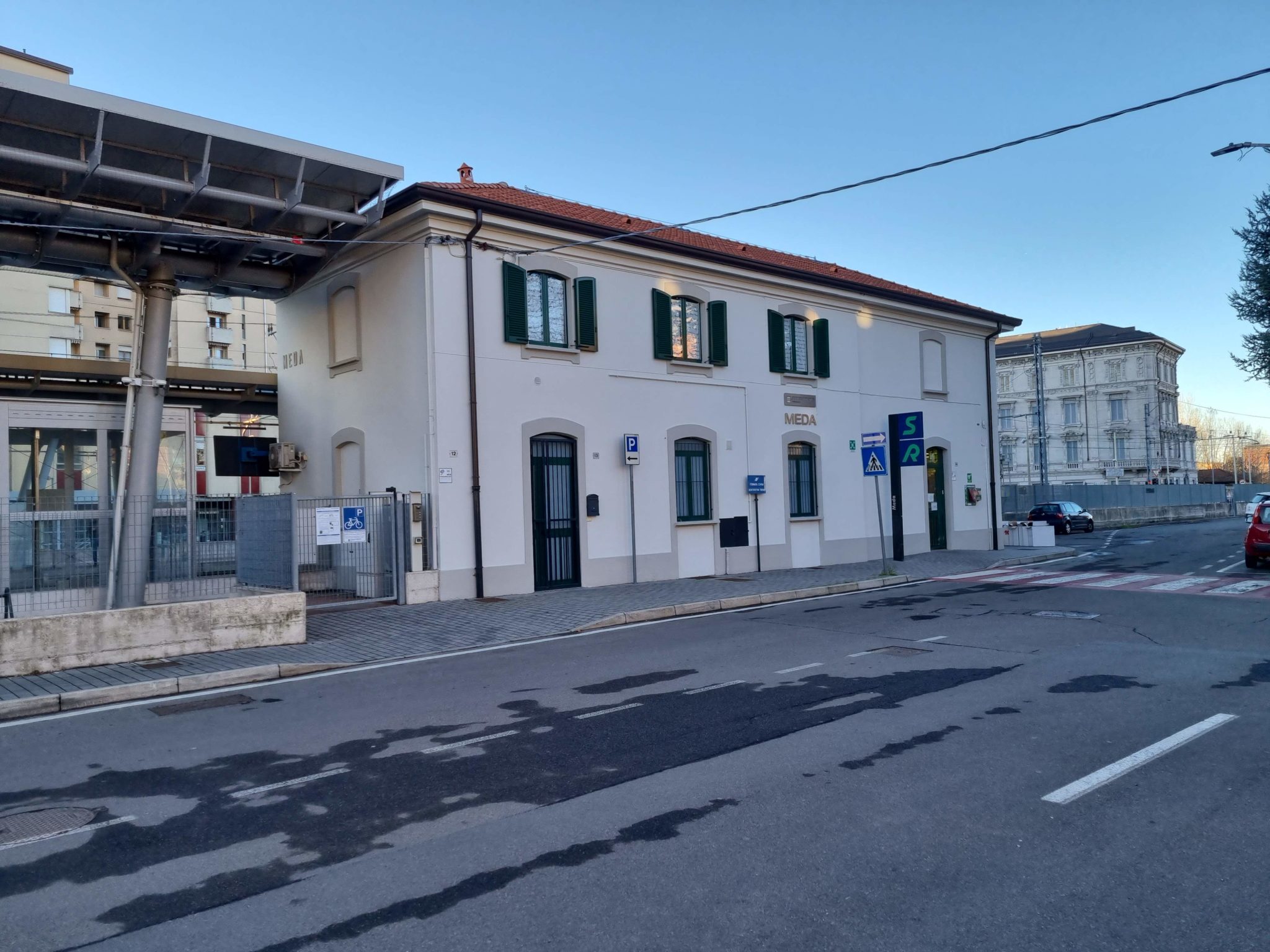 Stazione facciata