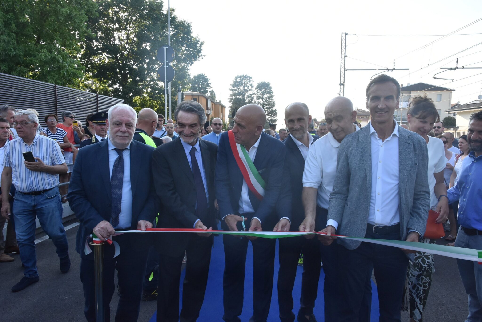 Taglio nastro 1